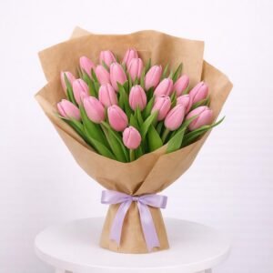 Soft Pink Tulip Charm – 30 Stems (Medium)