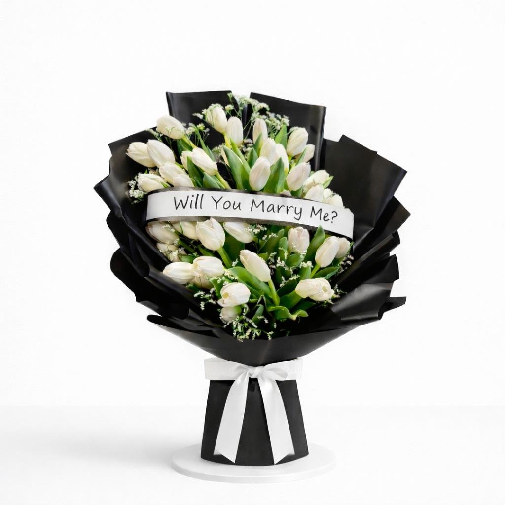 White Tulip Luxury Bouquet – 51 Stems